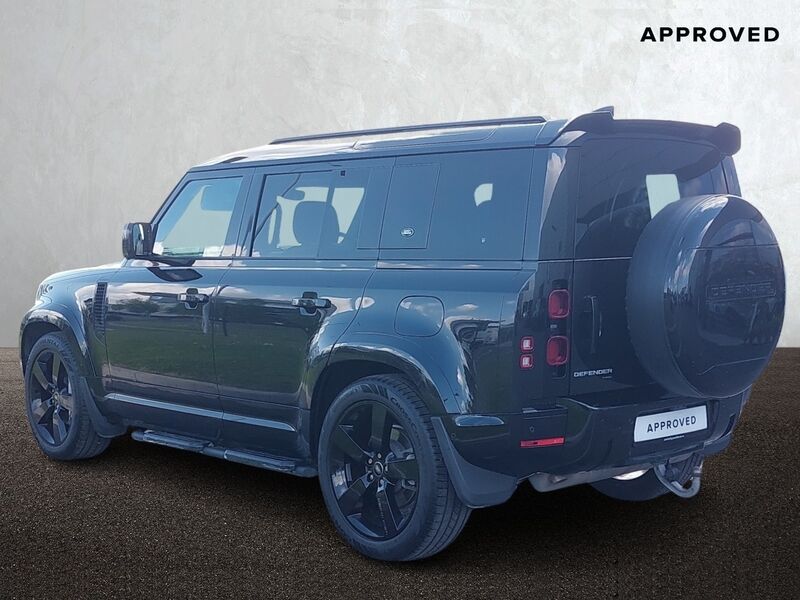 More views of Land Rover Defender