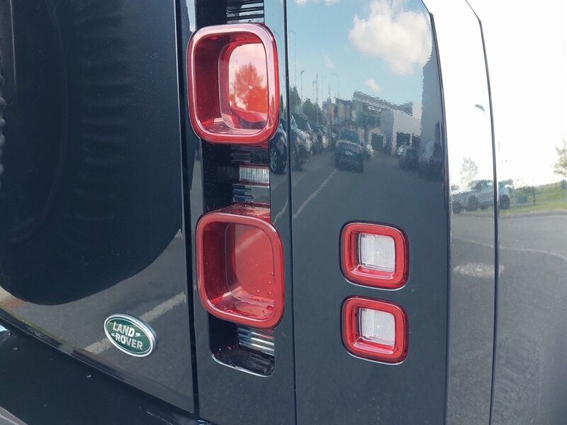 More views of Land Rover Defender