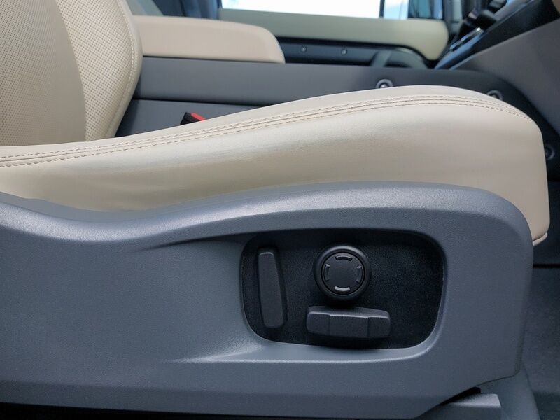 More views of Land Rover Defender