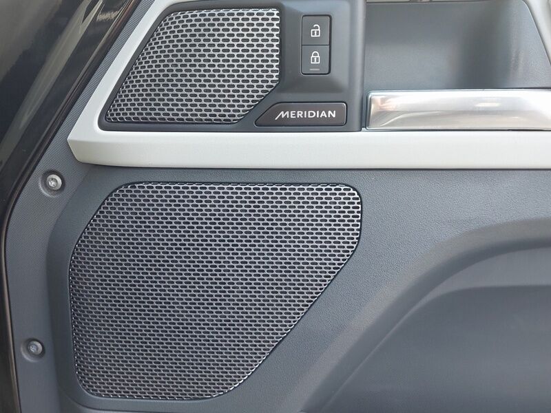 More views of Land Rover Defender
