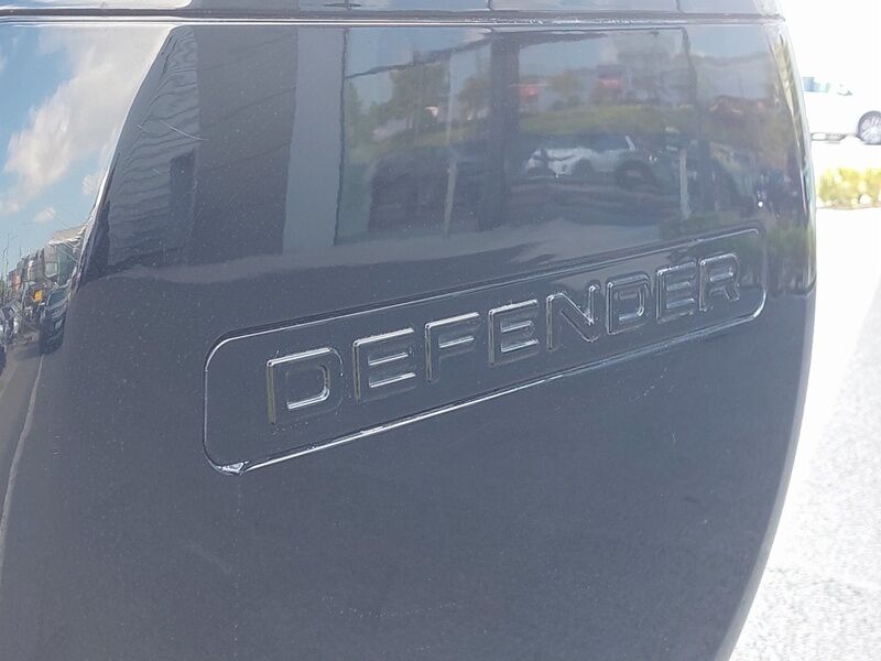 More views of Land Rover Defender
