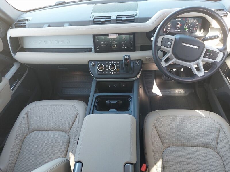 More views of Land Rover Defender