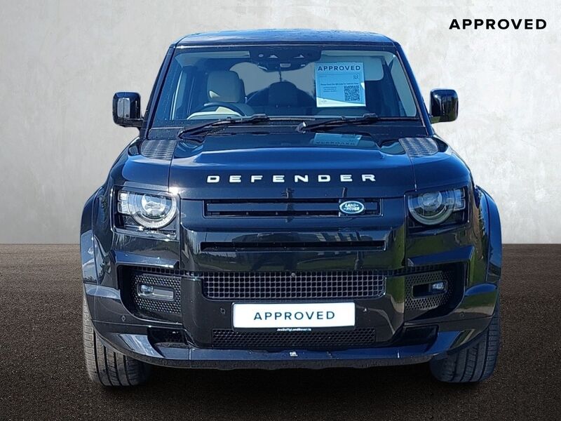 More views of Land Rover Defender