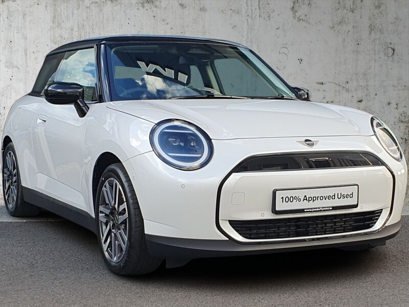 More views of MINI Hatch