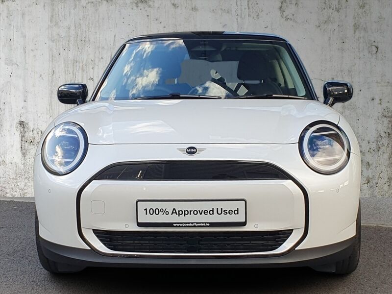 More views of MINI Hatch