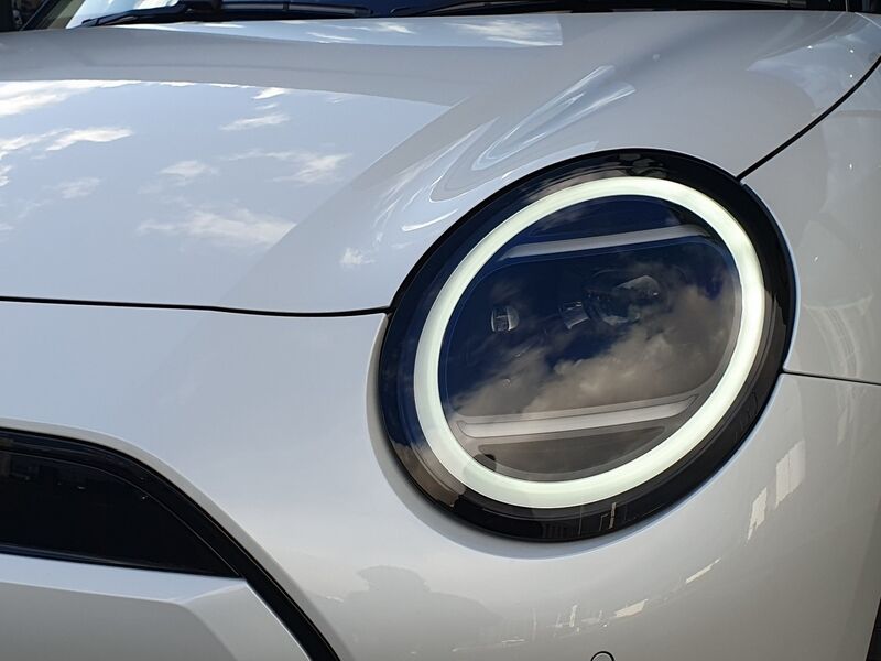 More views of MINI Hatch