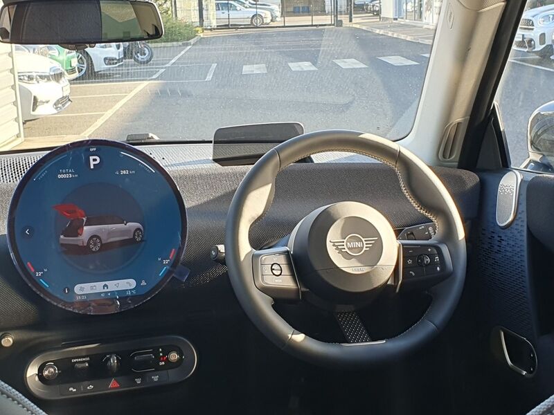 More views of MINI Hatch