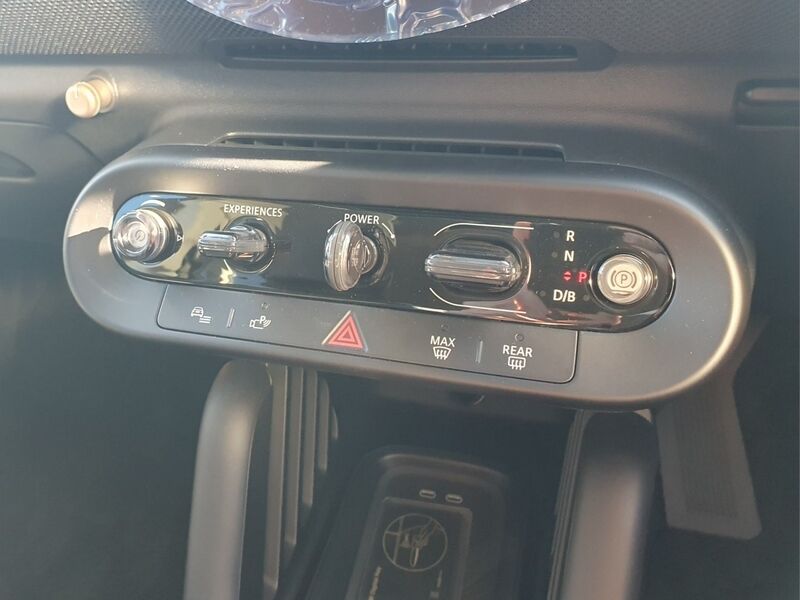 More views of MINI Hatch
