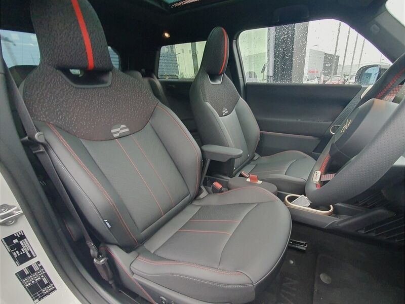 More views of MINI Hatch
