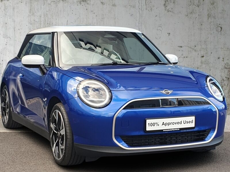 More views of MINI Hatch