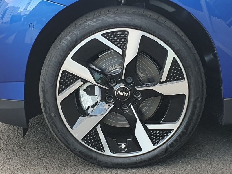 More views of MINI Hatch