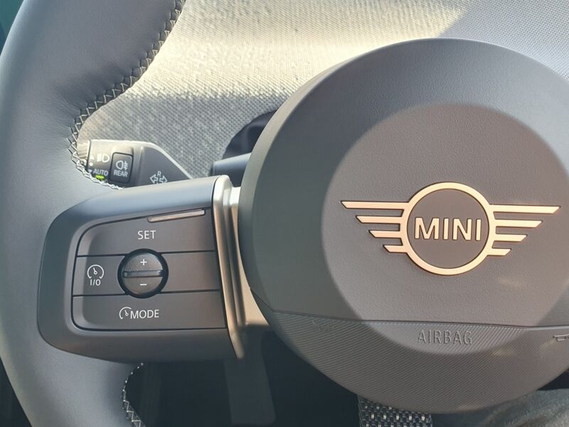 More views of MINI Hatch