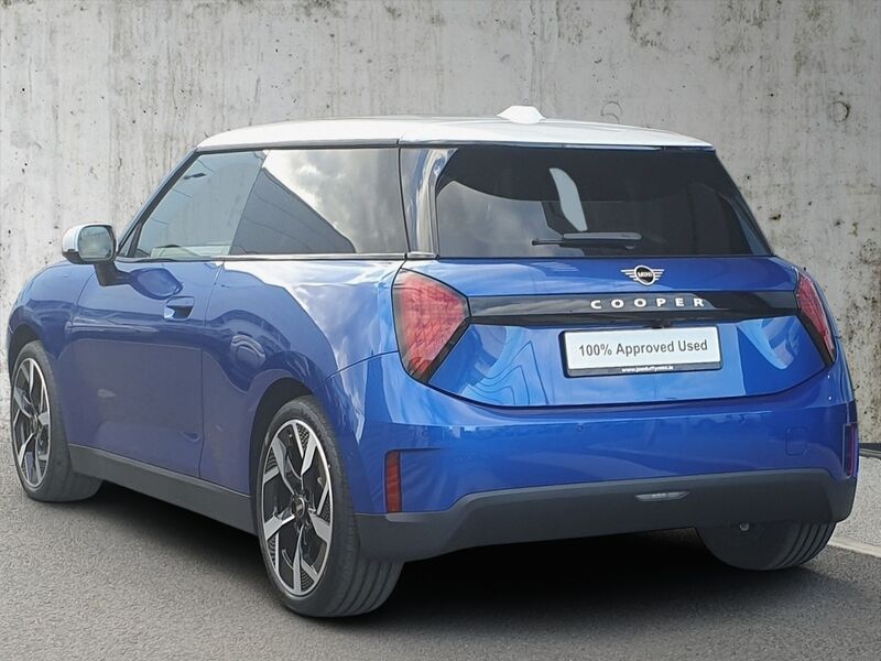 More views of MINI Hatch