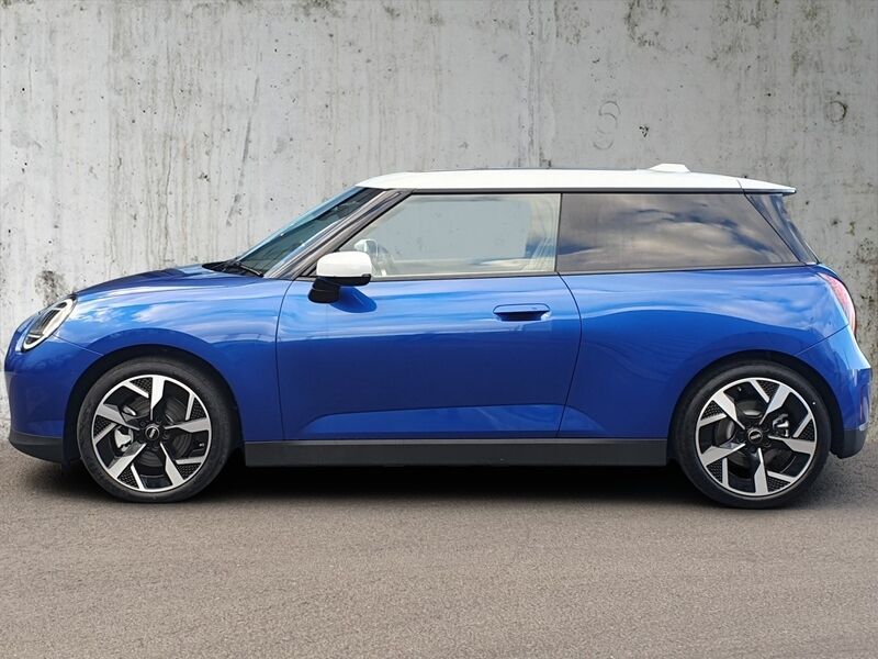 More views of MINI Hatch