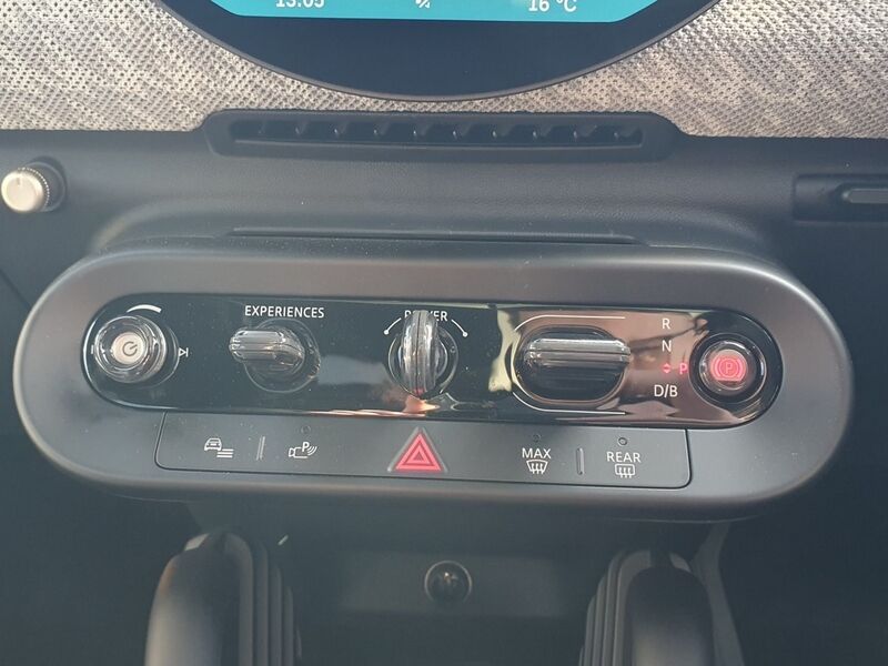 More views of MINI Hatch