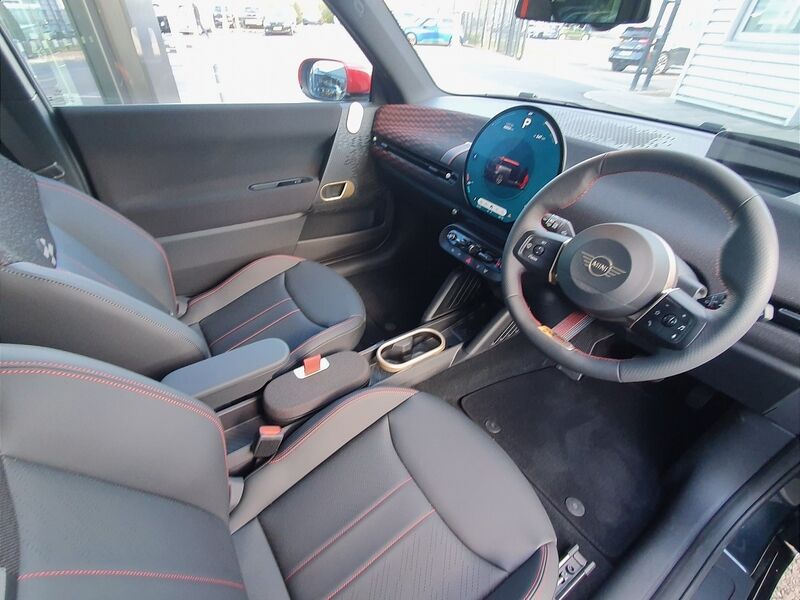 More views of MINI Hatch