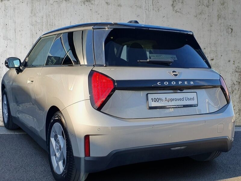 More views of MINI Hatch
