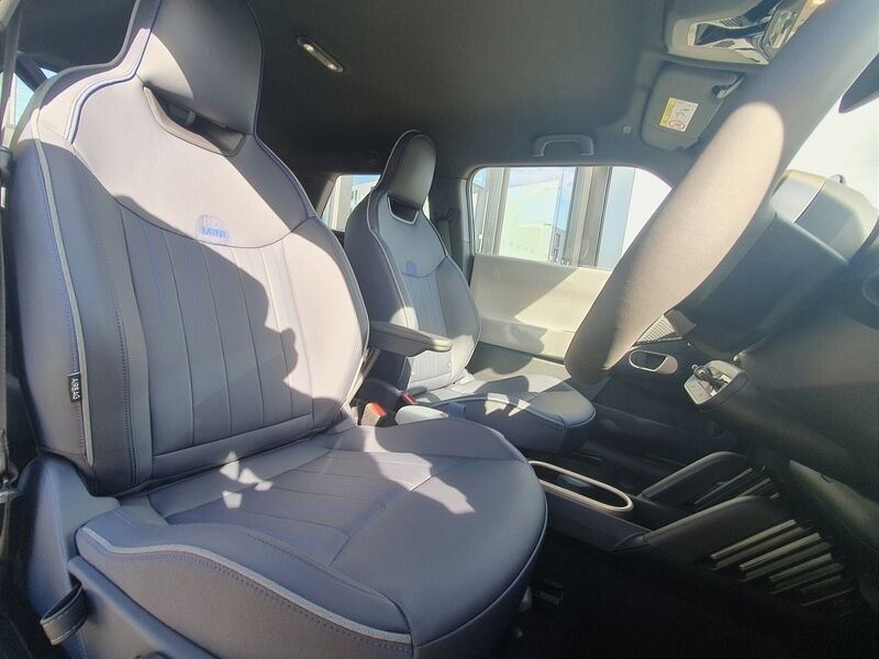 More views of MINI Hatch