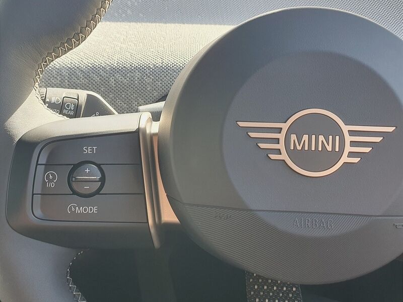 More views of MINI Hatch