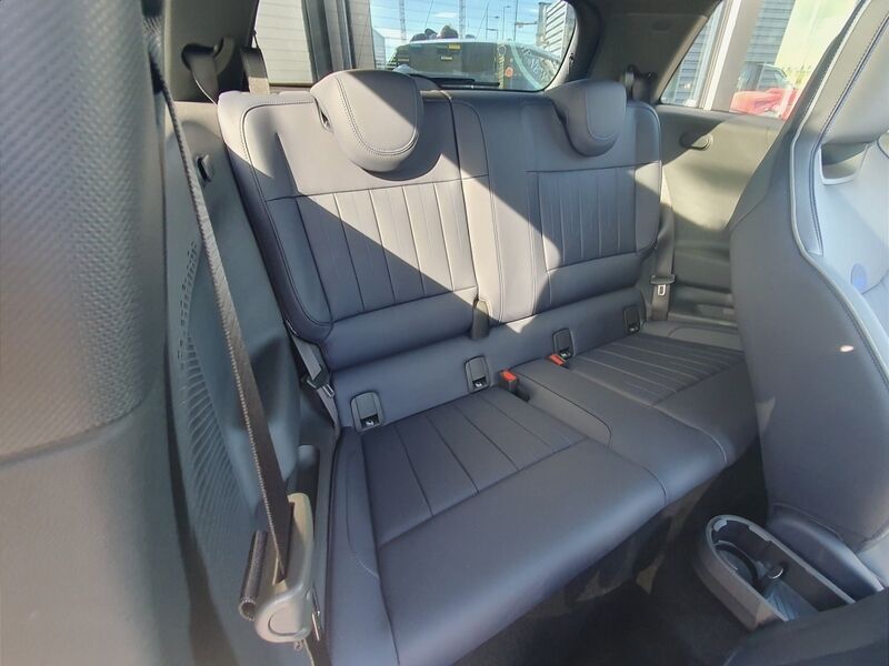 More views of MINI Hatch