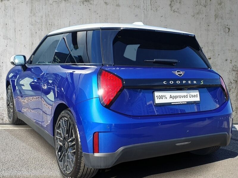 More views of MINI Hatch