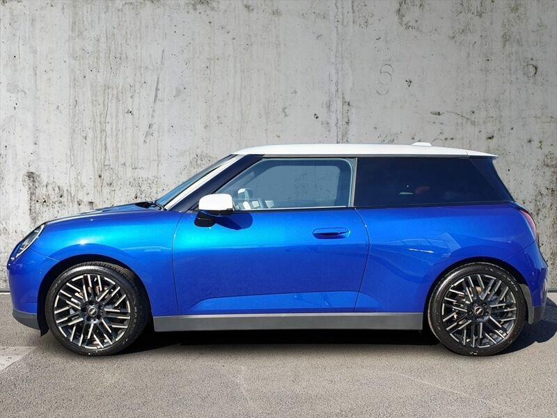 More views of MINI Hatch