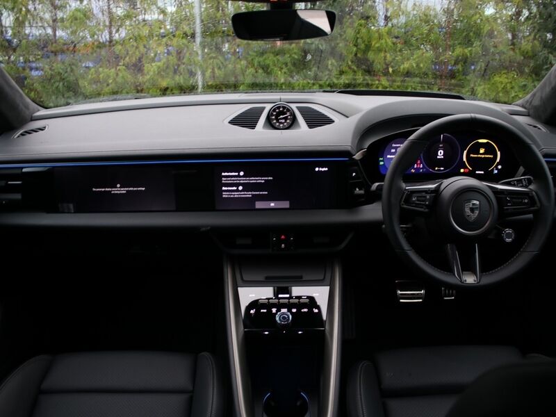 More views of Porsche Macan