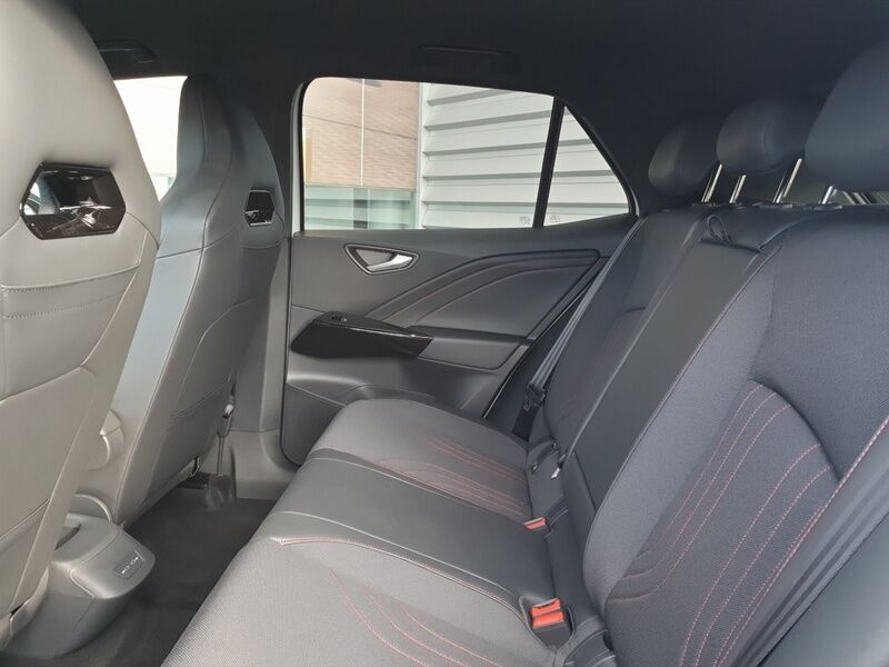More views of Volkswagen ID.3