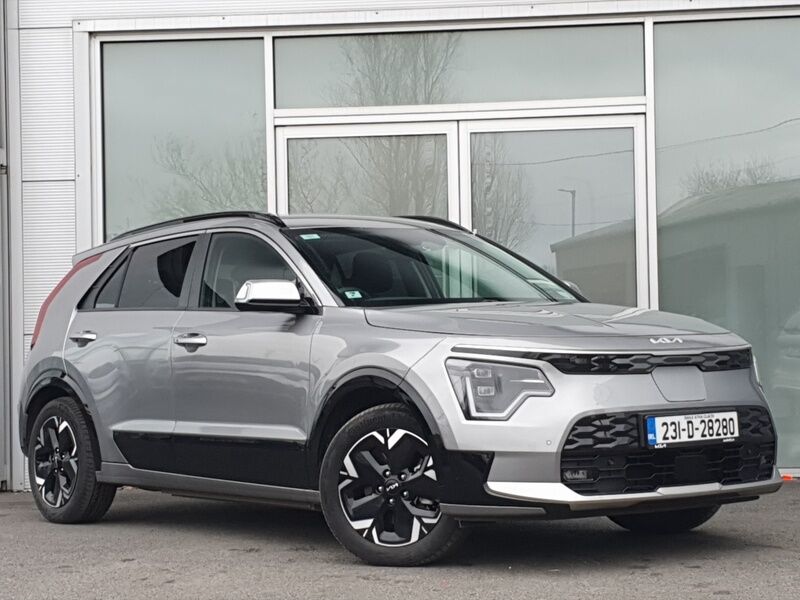 More views of Kia Niro