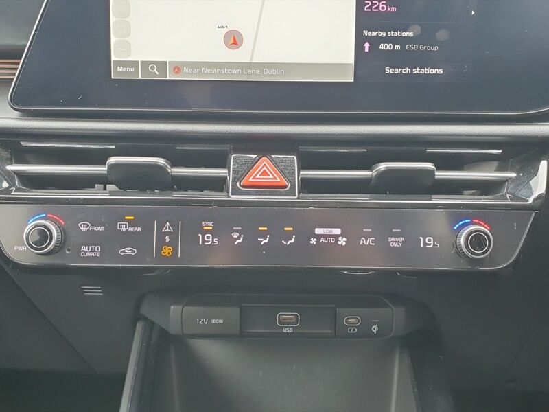 More views of Kia Niro