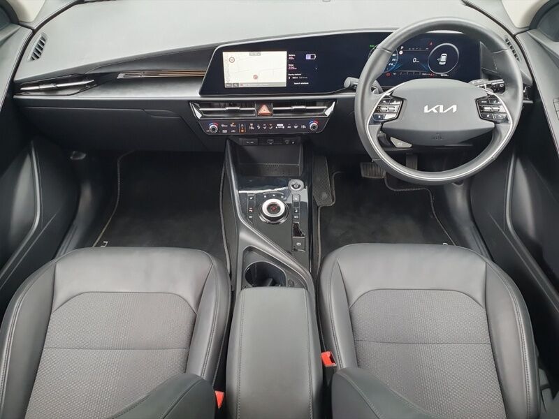 More views of Kia Niro