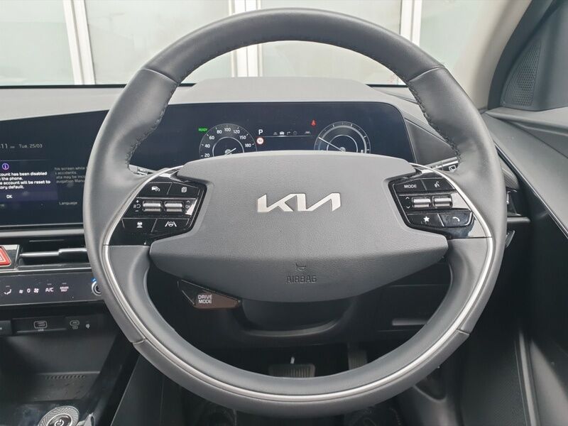 More views of Kia Niro