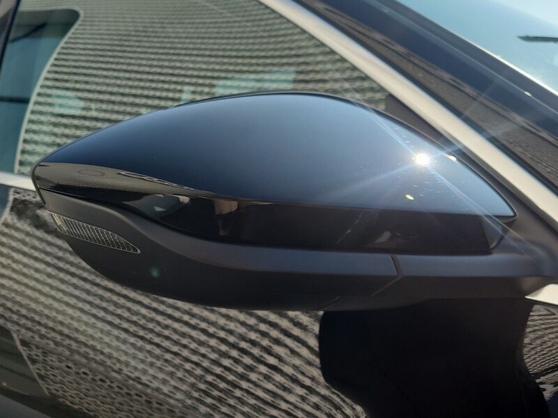 More views of Audi E-Tron