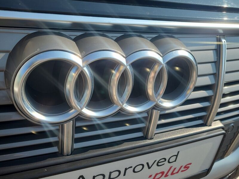 More views of Audi E-Tron