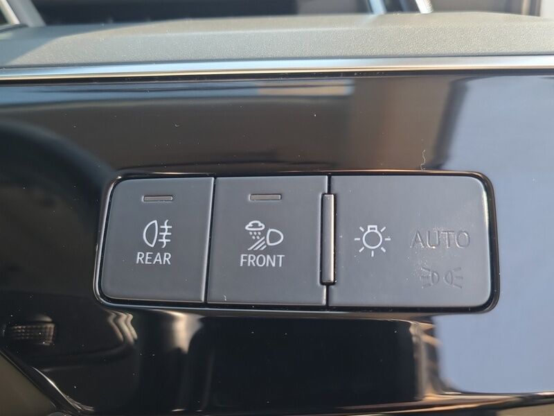 More views of Audi E-Tron