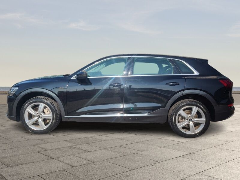 More views of Audi E-Tron