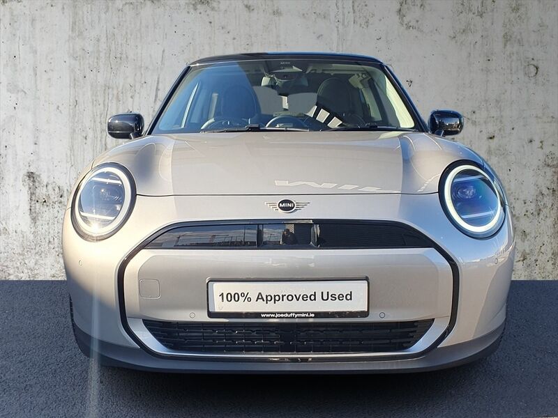More views of MINI Hatch