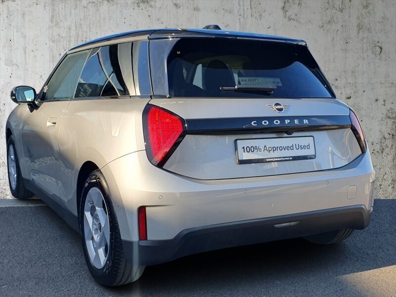 More views of MINI Hatch