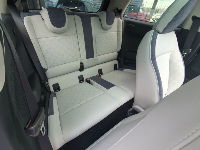 More views of MINI Hatch