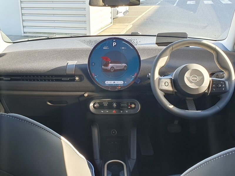 More views of MINI Hatch