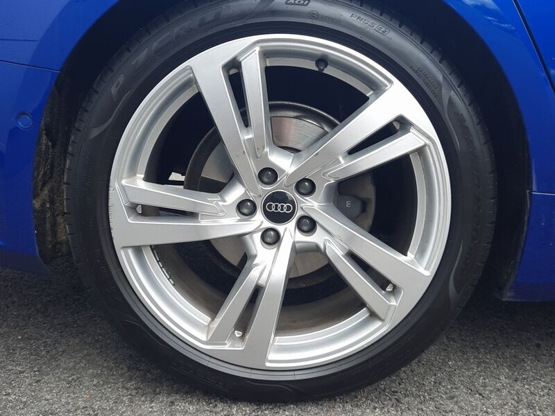More views of Audi A7