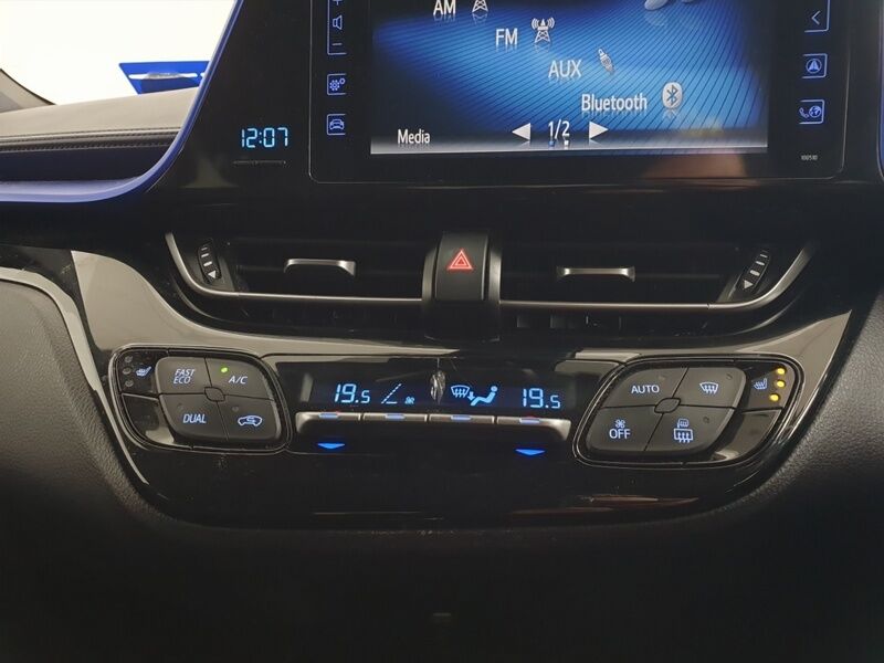 More views of Toyota C-HR