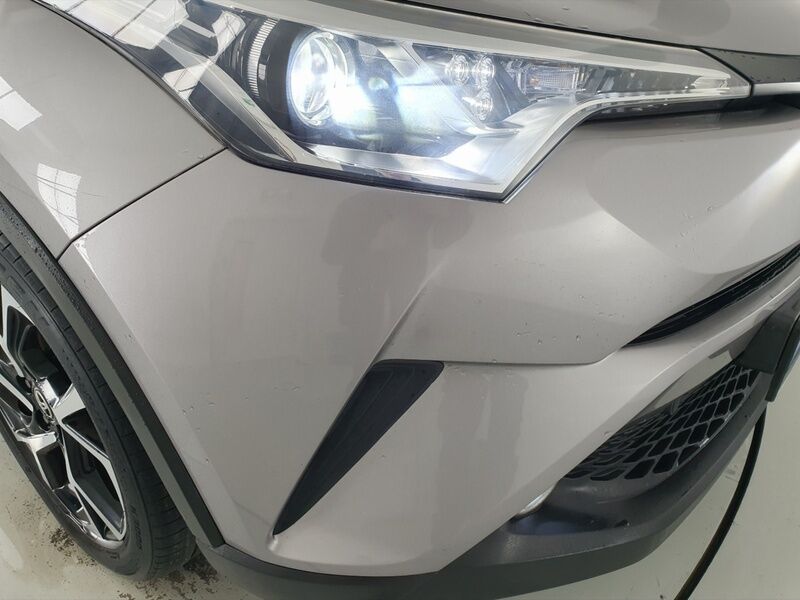 More views of Toyota C-HR
