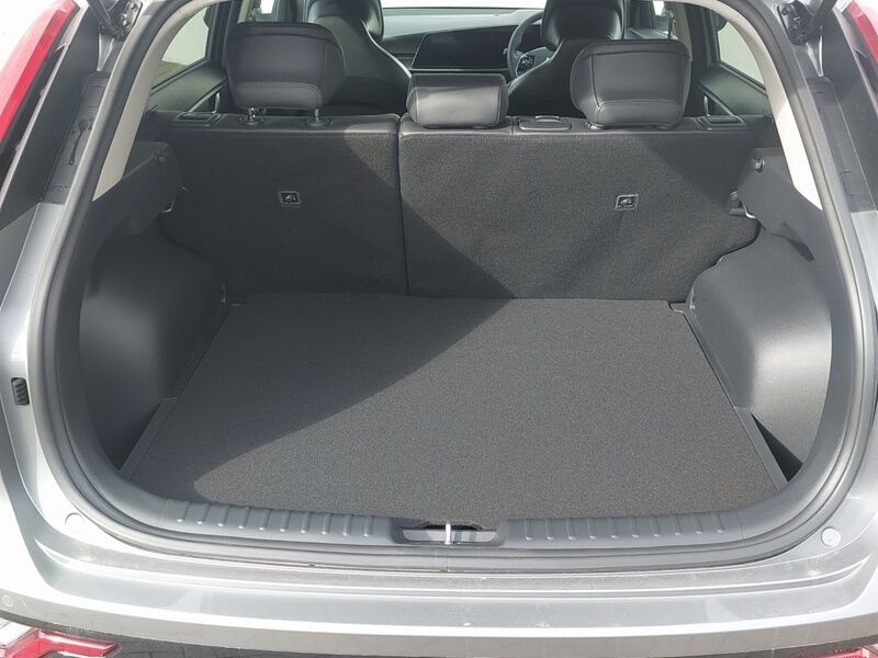 More views of Kia Niro