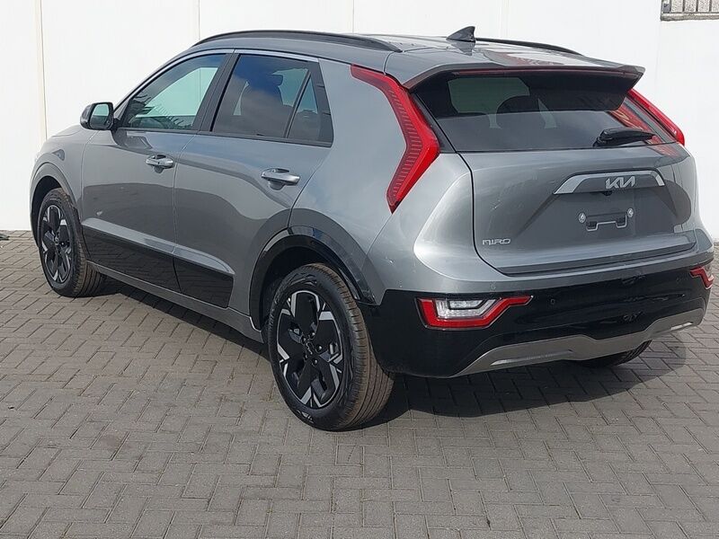More views of Kia Niro