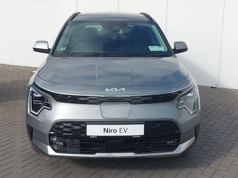 More views of Kia Niro