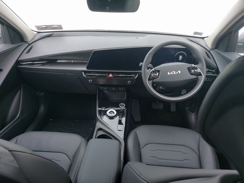 More views of Kia Niro