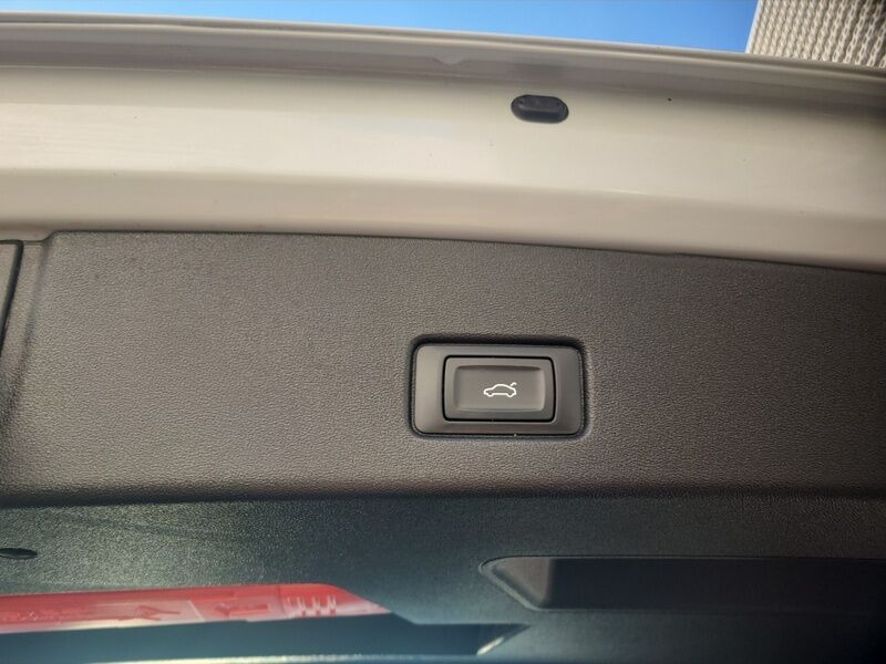 More views of Audi Q4 E-tron