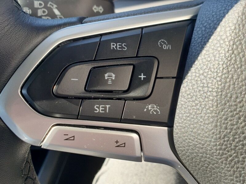 More views of Volkswagen Golf