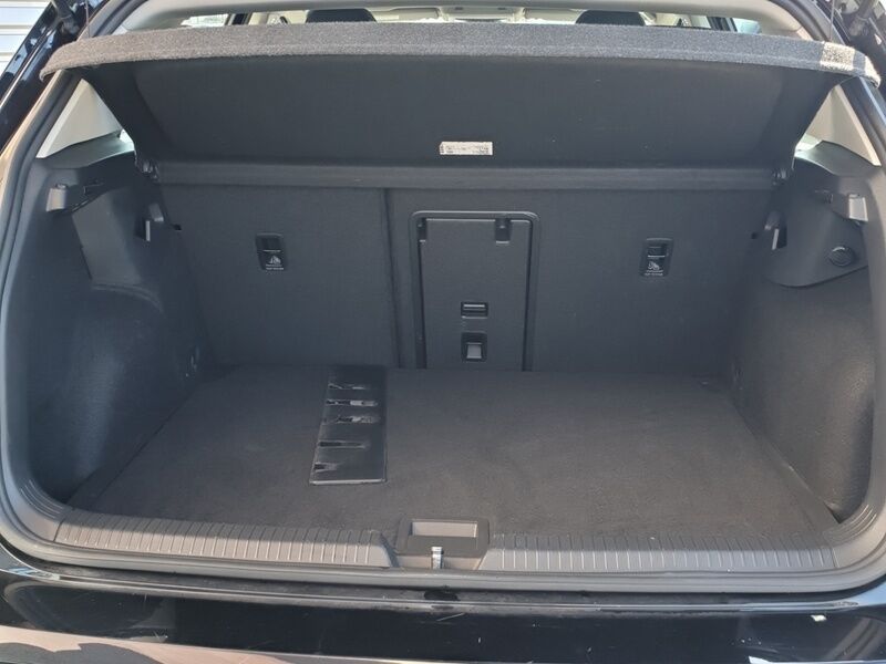 More views of Volkswagen Golf